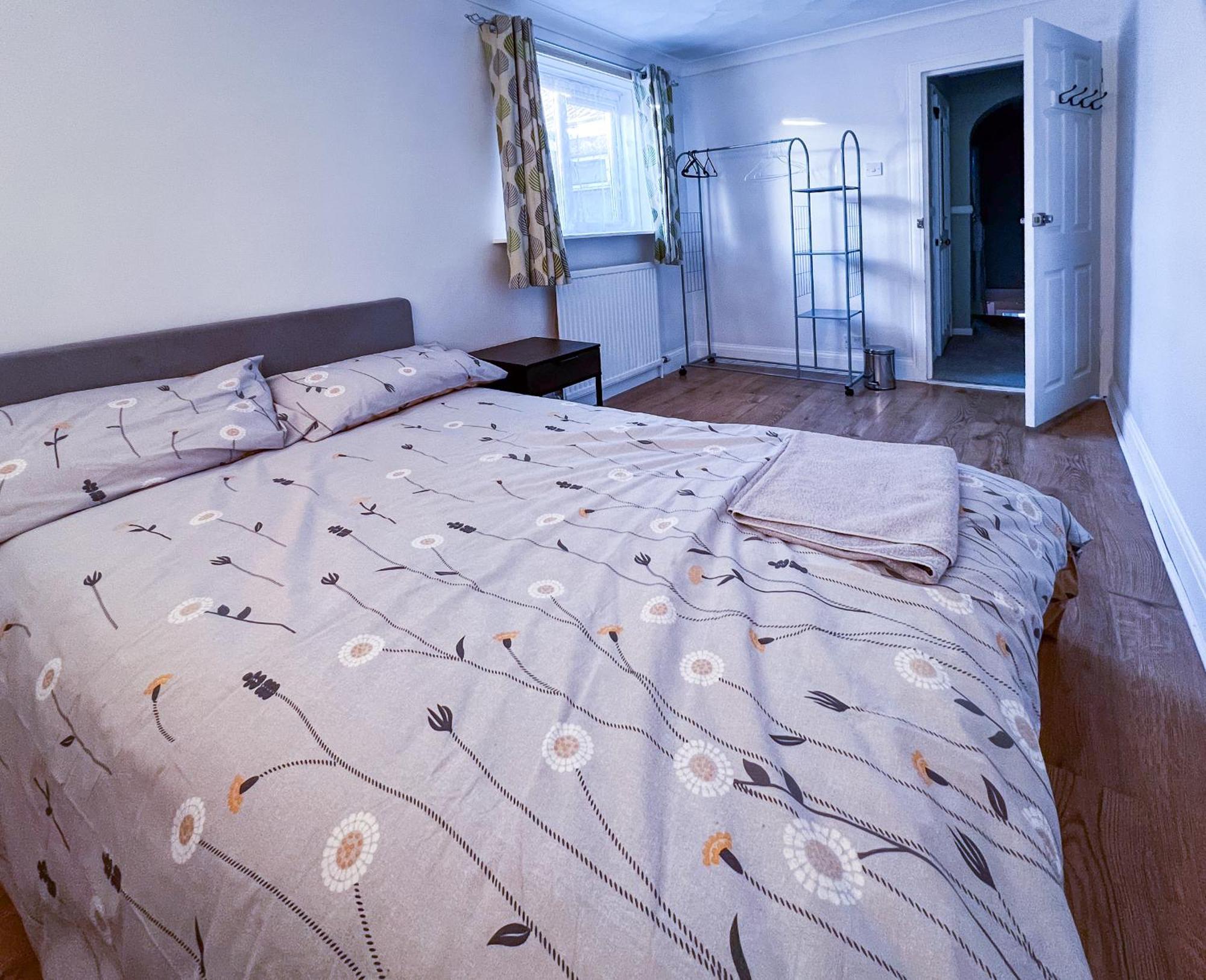 Spacious Retreat - Remote Worker & Family Friendly 朴次茅斯 外观 照片